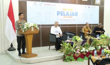 Cegah-Hoax,-Kapolres-Bojonegoro-Sampaikan-Pentingnya-Literasi-di-Era-Digital